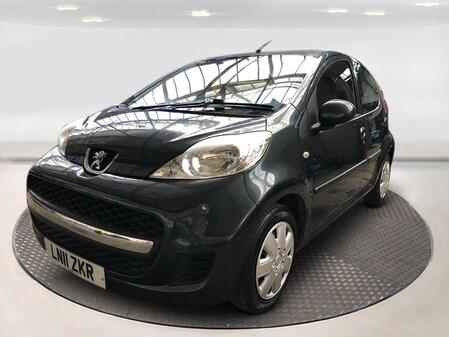 PEUGEOT 107