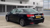 TOYOTA AVENSIS