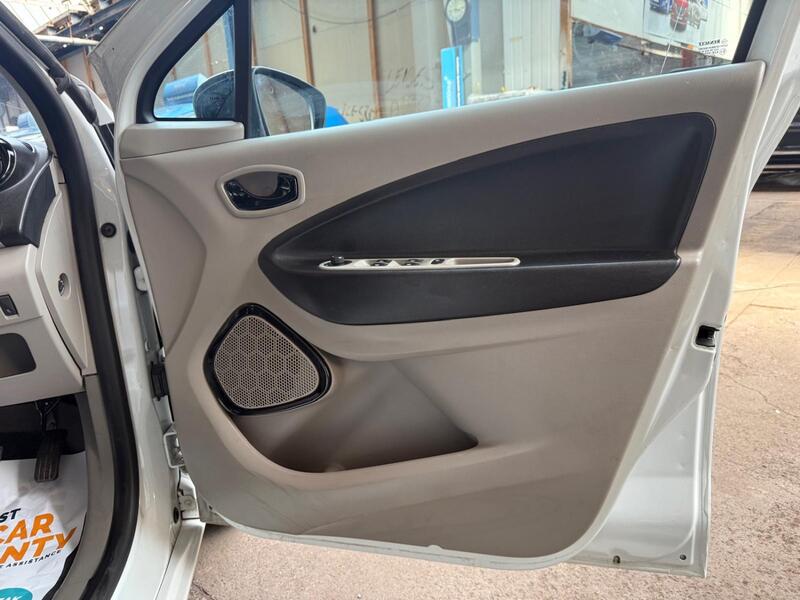 RENAULT ZOE