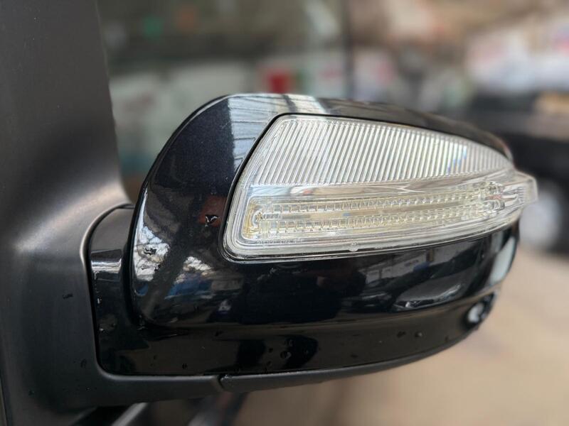 MERCEDES-BENZ V CLASS